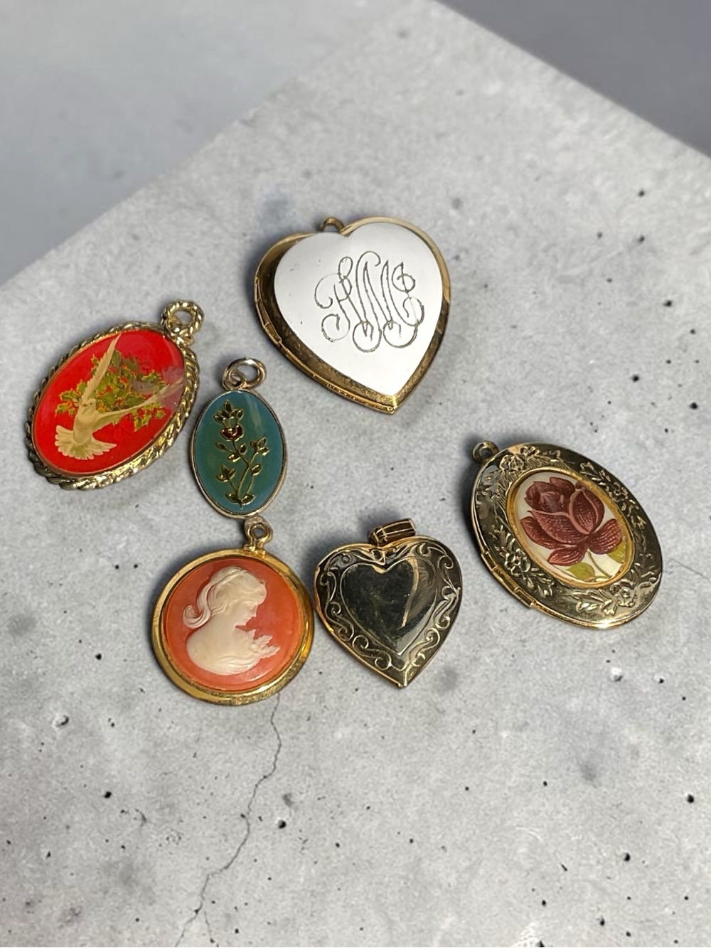 🌺Vintage Locket and Pendant Bundle